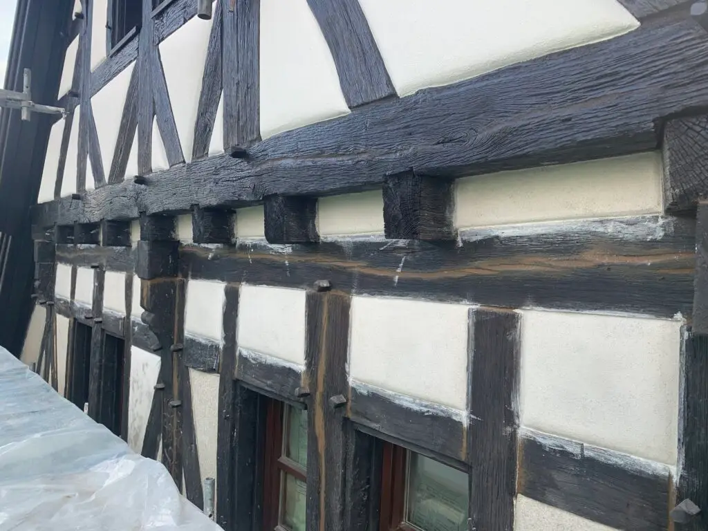 Natürlicher Kalkputz aussen und in Innenräumen